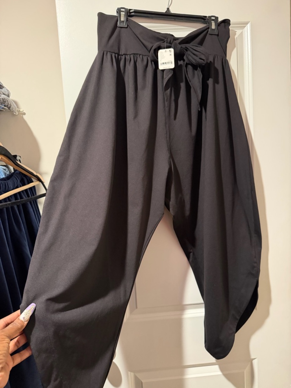 Free People Black Wide-Leg Tie-Waist Harem Pants 🔥 Size L - Picture 2 of 4